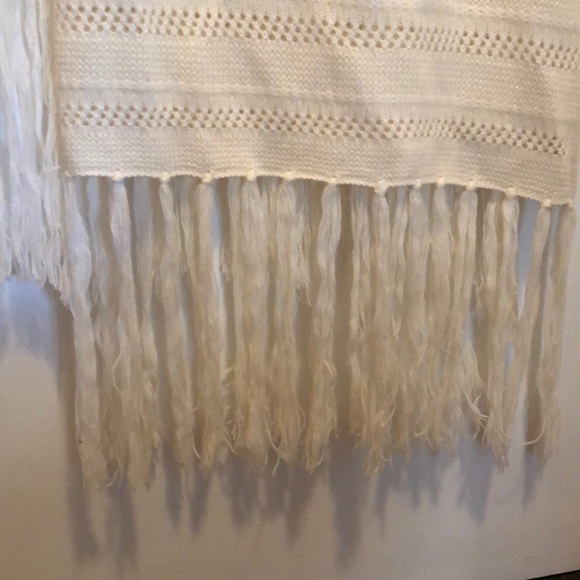 NWOT 360 Cashmere oversized cream scarf - Picture 2 of 8